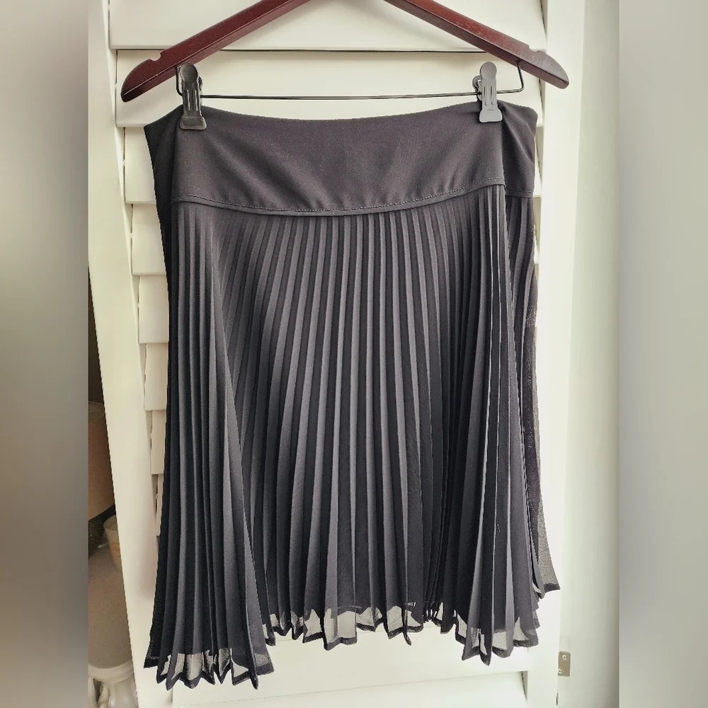 INC Pleated Skirt Black International Concepts Length  21" Waist 16 1/2"